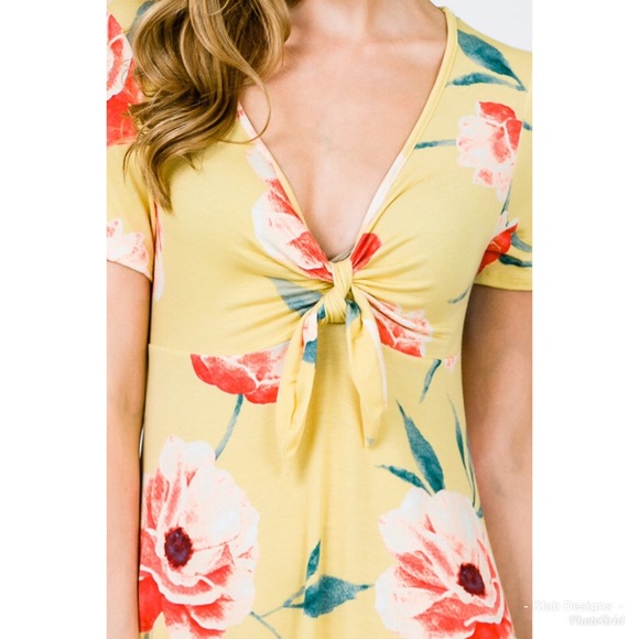 🛍LAST 1! Yellow Floral Front Knot Dress! - Picture 4 of 8